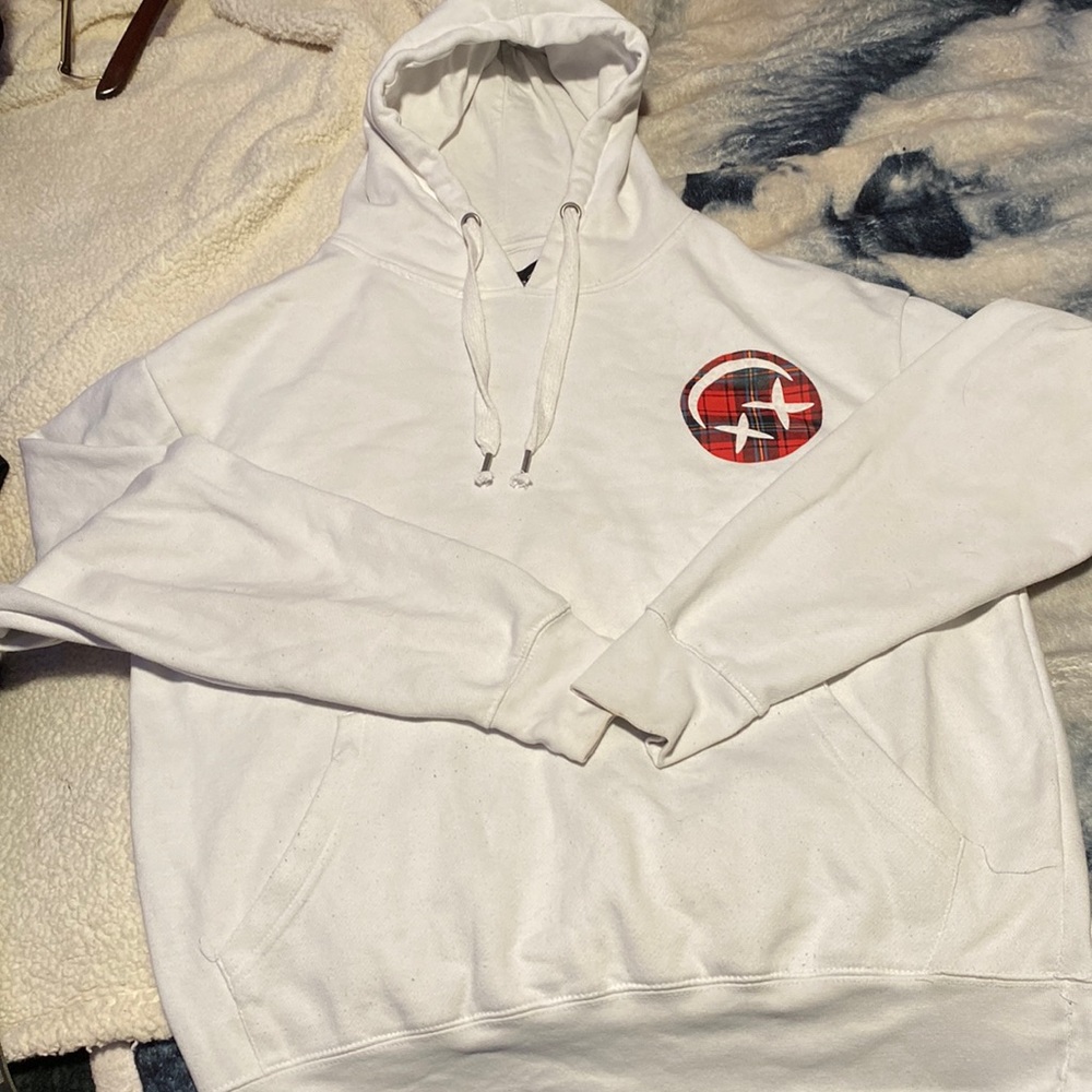 White smily sweatshirt